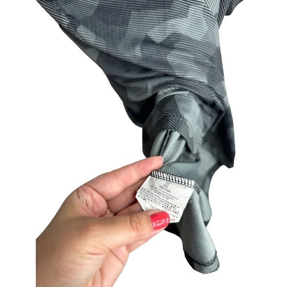 Old Navy Active Short Sleeve Shirt Gray X-Large - Picture 3 of 4